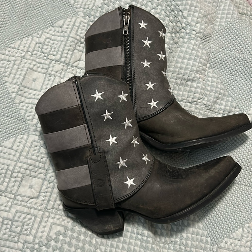 Crush by Durango Fold-Down Black Flag Bootie size 6.5m